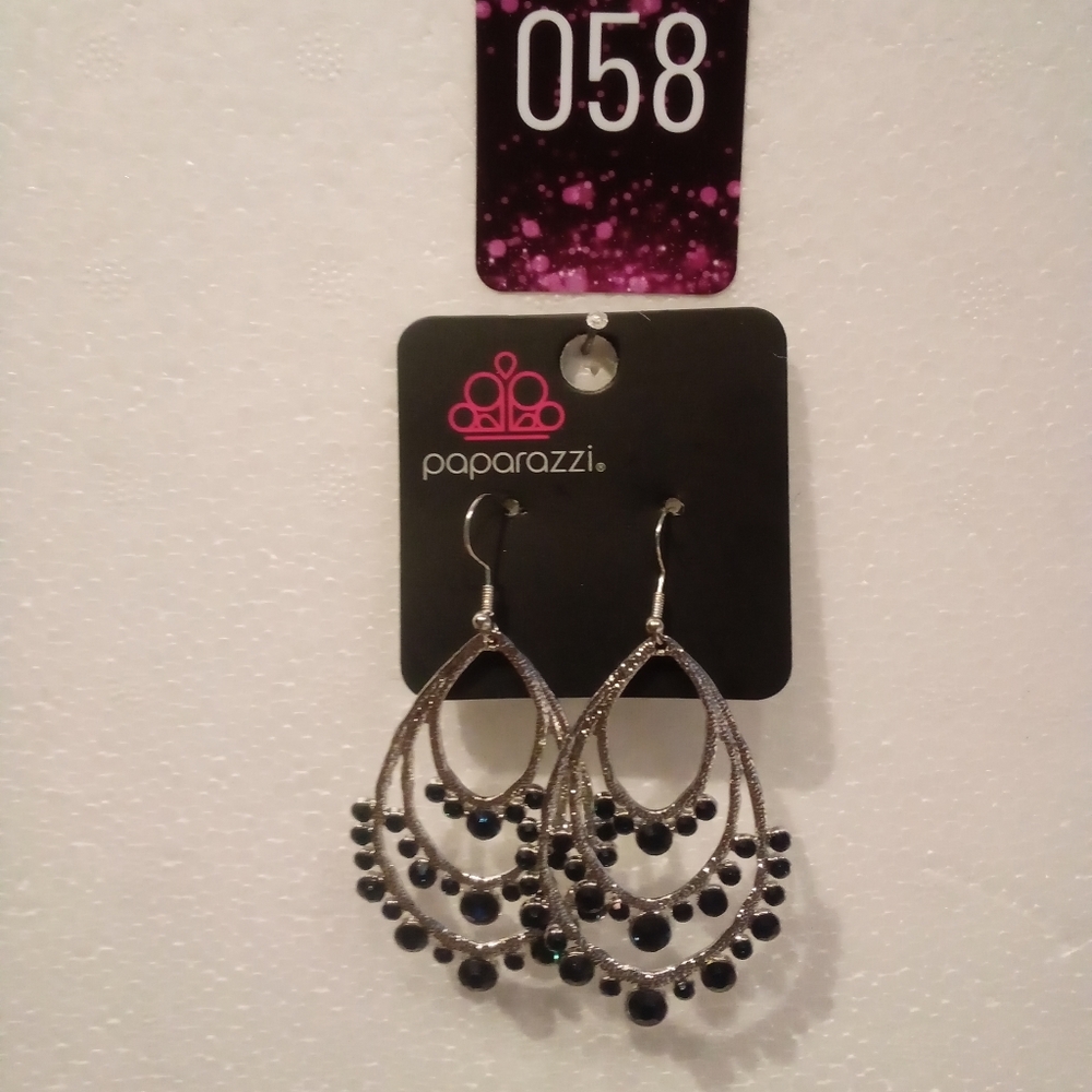 Jewelry - Picture 15 of 16